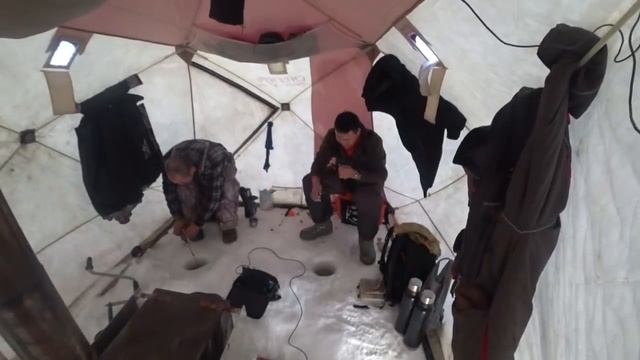 Рыбалка для сильных духом людей! Якутия Yakutia