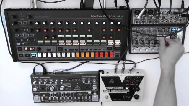 Techno Roulette: Behringer RD8/TD3/VM1/ Xenyx 1202FX/Umc404HD смотреть онлайн