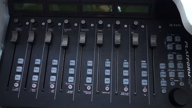 iCon Platform M обзор и настройка (часть 1) смотреть онлайн