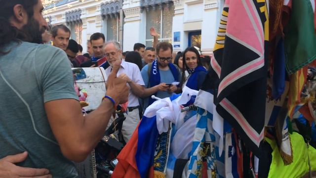 ФАНАТЫ СО ВСЕГО МИРА ЛИКУЮТ НА НИКОЛЬСКОЙ!! FIFA2018 смотреть онлайн