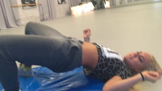 LU Live. Special: Танцы. За кадром №2 - Аня Тихая (Видеоблог Ляйсан Утяшевой) смотреть онлайн