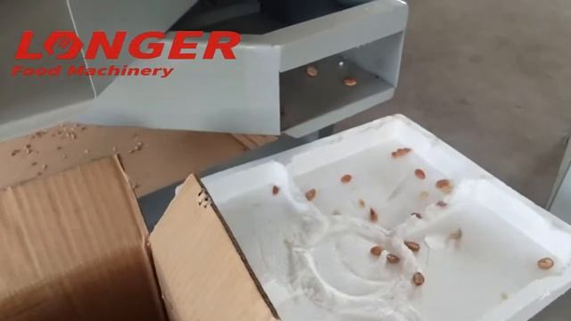 Машина для шелушения миндаля  марокканских клиентов 0