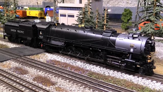 Lionel's New 4-12-2 Steam Locomotive is an Absolute BEAST! смотреть онлайн
