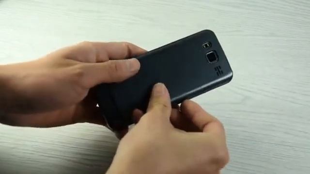 Кнопочный телефон на 4 СИМ карты, обзор смотреть онлайн