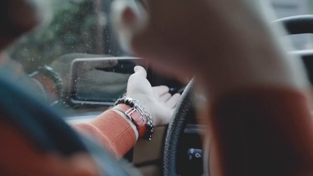 Капсула времени! Абсолютно новый Мерседес 1986 года. Обладать им-привилегия. Управлять-счастье! смотреть онлайн