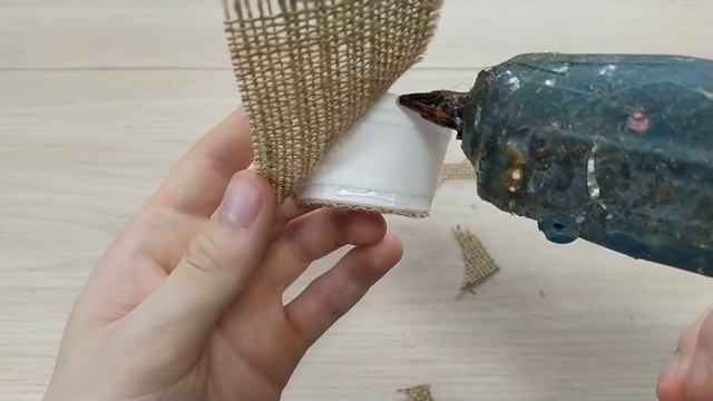 СУПЕР ИДЕЯ из Мешковины и Пластикового Стакана | Идея из палочек от мороженого смотреть онлайн