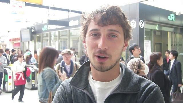 2013-03-17 TOKYO, JAPAN - James talks about surgical masks in Japan in the subway station смотреть онлайн