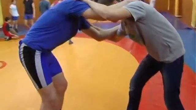 НАЗАРОВО сюжет Илья ЛАРИОНОВ БОРЬБА смотреть онлайн