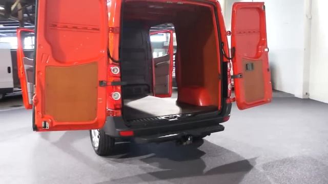 Volkswagen Crafter 2.5 TDI 80 KW L1/H1 Airco BPM VRIJ Derks Autobedrijf смотреть онлайн