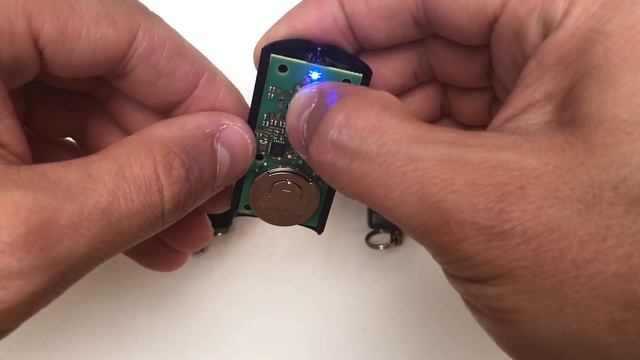 Programmation de la télécommande HÖRMANN HSE2 868 BS смотреть онлайн