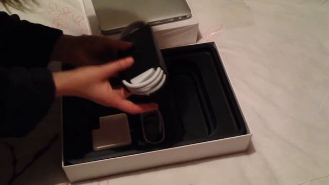 2013 Macbook Pro 13" with Retina Display Unboxing смотреть онлайн