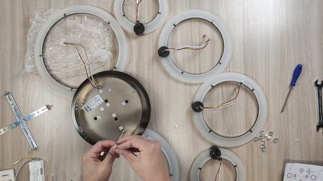 EUROPA 132W 6R 2021 Хром и Белая, люстра с пультом. Описание и сборка от Estares. смотреть онлайн