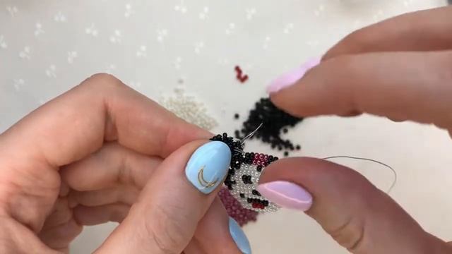 ФИГУРКИ ИЗ БИСЕРА МИННИ МАУС МЫШЬ ДЛЯ НАЧИНАЮЩИХ МАСТЕР - КЛАСС MINNIE MAUSE смотреть онлайн