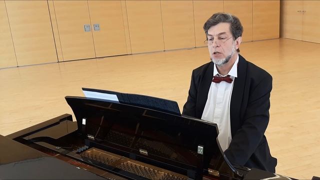 В лесу прифронтовом смотреть онлайн