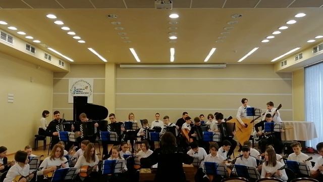 "Ехали медведи на велосипеде", Оркестр русских народных инструментов "Исток" смотреть онлайн