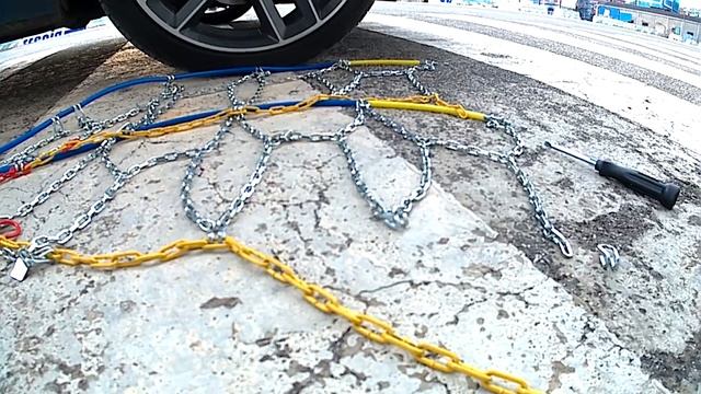 MONTAGGIO CATENE DA NEVE ❄❄?⛰ IN 5 MIN ESERCITIAMOCI CERCHIO R18 AUDI !!AIUTO CATENA INTRECCIATA ?? смотреть онлайн
