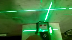 Обзор 3D лазерного уровня Zitrrek с зелёными лучами 12 линий