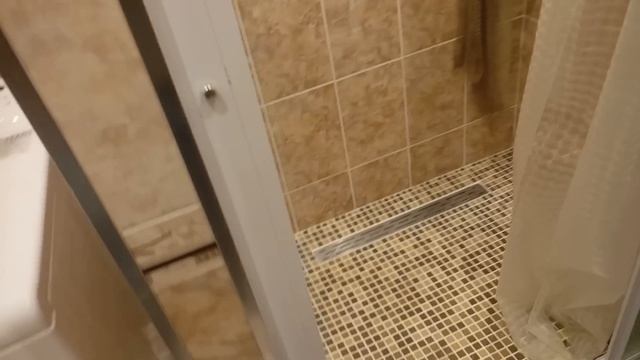 Душевая кабина в ванной комнате . Идея дизайна ванной смотреть онлайн