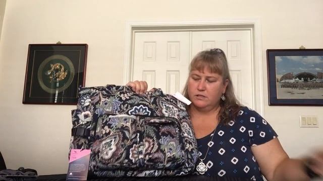 Vera Bradley Haul (16 Oct 21) — Holiday Dogs, Java Navy Camo & NEW Howl-o-Ween Spooky Custom OTG смотреть онлайн