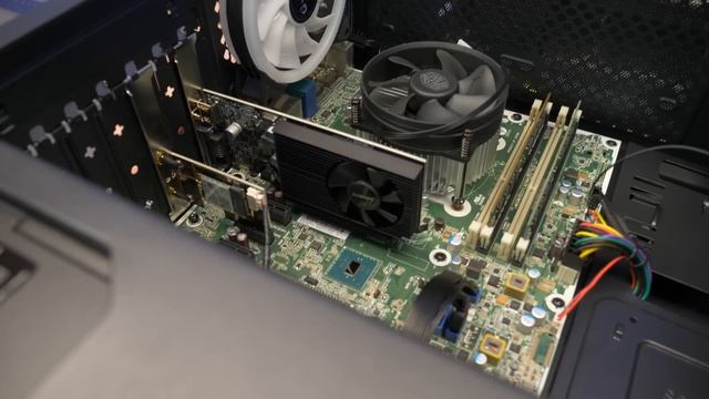 Why are People Buying This $469 Gaming PC??? смотреть онлайн