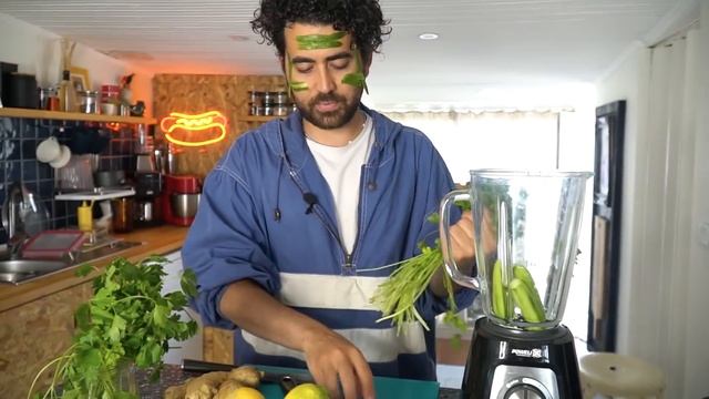 Tadı Güzel Ödemsavar ? Yeşil Detoks Suyu ; Maydanoz, Zencefil, Salatalık, Limonlu İçecek смотреть онлайн