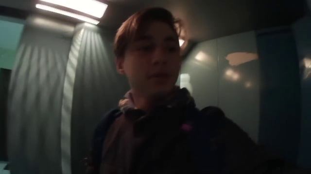 Спонтанный VLOG: Kazan: Моем пол в макдаке и выполняем работу дворника: \\ смотреть онлайн