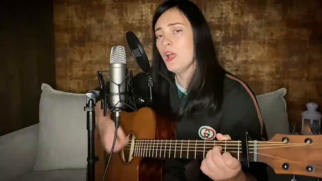 Тополя, тополя все в пуху…(дворовая песня)