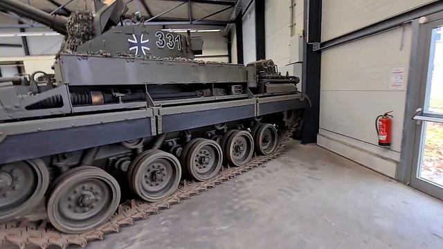 НЕМНОГО О ТАНКАХ ЧАСТЬ 2 смотреть онлайн