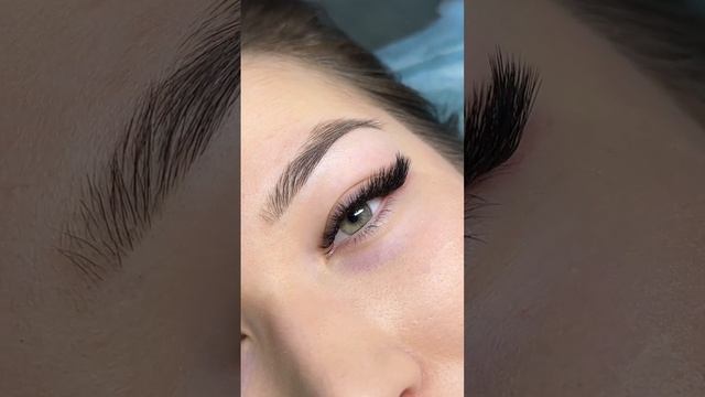 Лисий эффект объем 3D #lashes #наращиваниересниц #ресницы смотреть онлайн