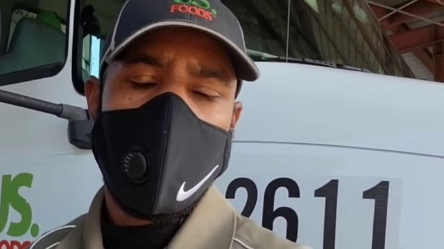 Truck Driver Quits After 2 Days Of Local Trucking & Thousands Of Truckers Hate On Him ? смотреть онлайн