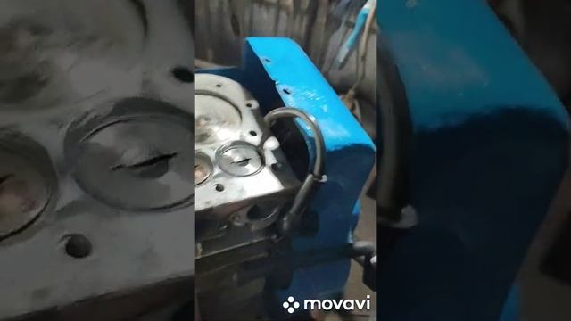 Ремонт на двигател ДМ1 шлайфане на глава смяна на гарнитура на глава и пасване на клапани! смотреть онлайн