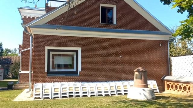 Рамоньский дворец Ольденбургских.mp4