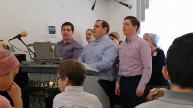 Я здесь лишь странник, странствуя в мире/семья Савченко/г.Горячий Ключ(ОЦХВЕ)/Христианские песни. смотреть онлайн