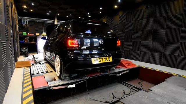 Polo GTI 1.8 ME7.5 Stage 2 Tuned with Pops and bangs + NLS ALS. смотреть онлайн