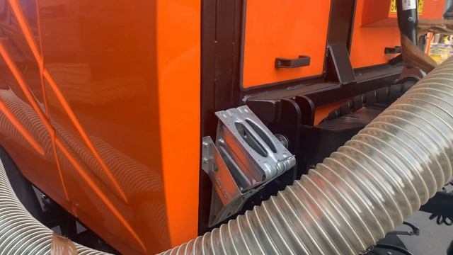 Подметальная машина PRONAR для трактора Беларус