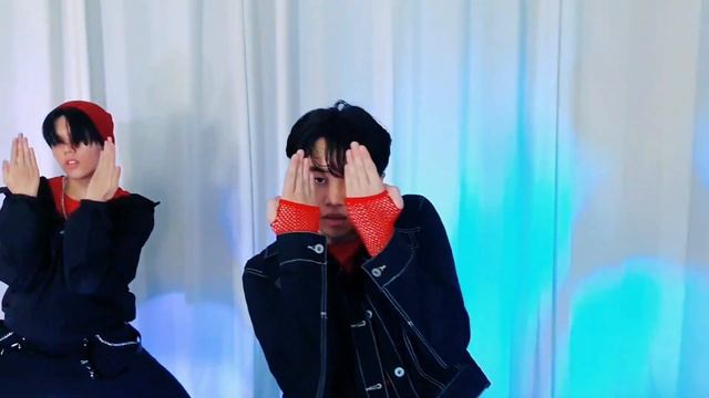 Stray Kids 'MANIAC' Dance Cover by Bianca, Enzo, & Jobe (@InnahBee's students) смотреть онлайн