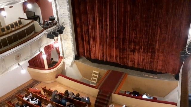 Балкон театра.Впечатления смотреть онлайн