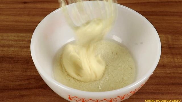 ESSE BOLO NÃO LEVA FERMENTO, ELE CRESCE E PARECE UMA ESPONJA смотреть онлайн