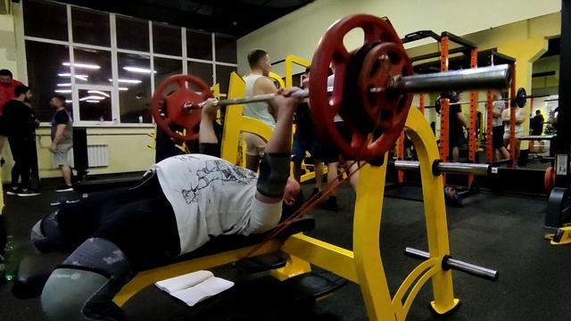 Д 1: Жим лежа с резиной на скорость, 75 кг, 8 подход. смотреть онлайн