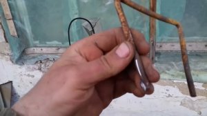 Забой свиньи с использованием электропарализатора. Переделал вилку, поставил электроды по мощнее.