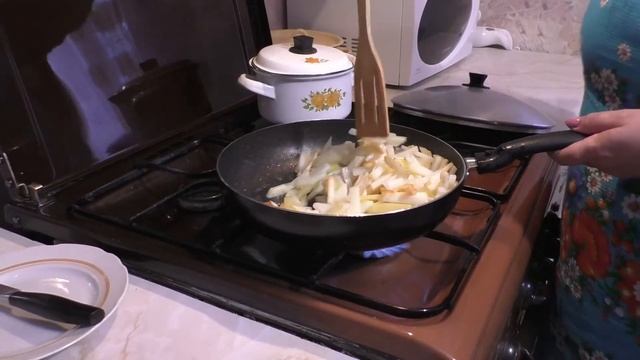 Жареная картошка по деревенски смотреть онлайн
