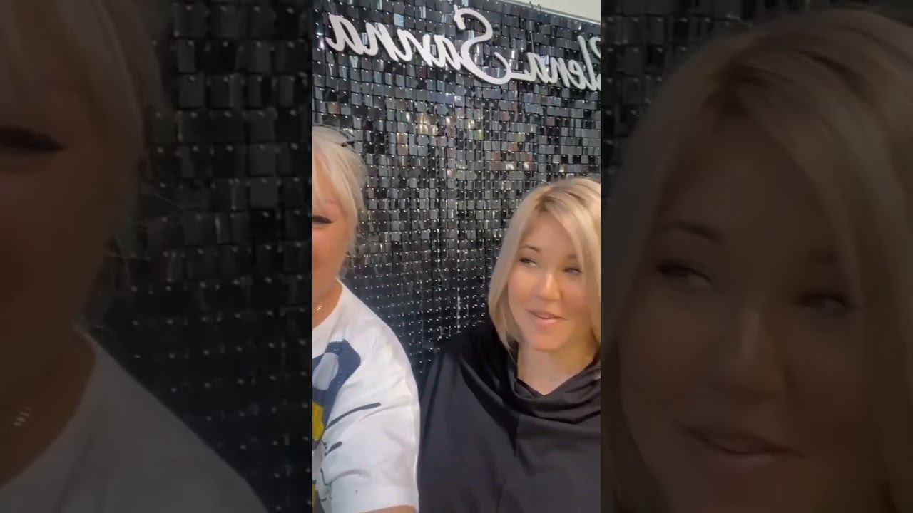 Стрижка Боб с окрашиванием в бежевый блонд #модаикрасота #короткиестрижки смотреть онлайн