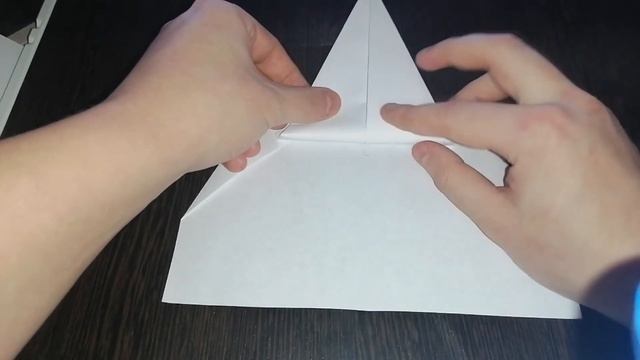Как сделать далеко летающий самолет из бумаги. Оригами самолет который летает 100 метров смотреть онлайн
