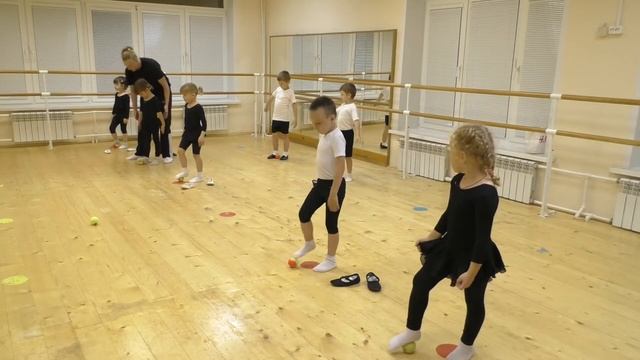 Креатвная игроритмика с элементами логоритмики смотреть онлайн