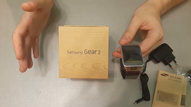 Обзор : Samsung Gear 2 (распаковка) смотреть онлайн