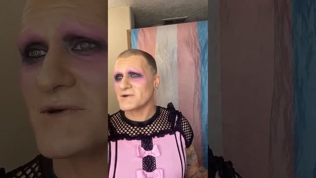 Tay Ho Trish 🏳️⚧️ is live! смотреть онлайн