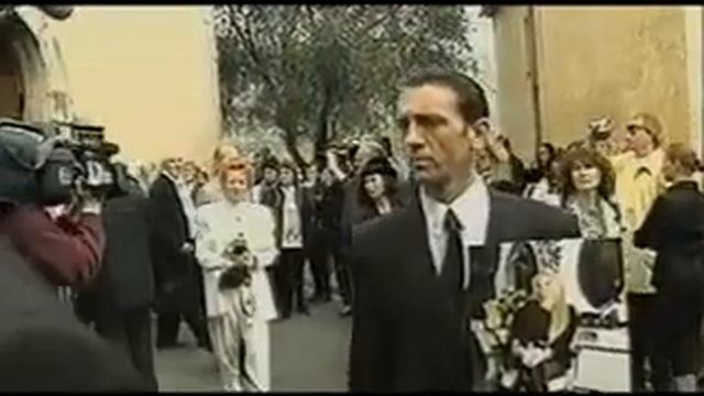 Der Generalmanager oder How to sell a tit wonder - Trailer смотреть онлайн