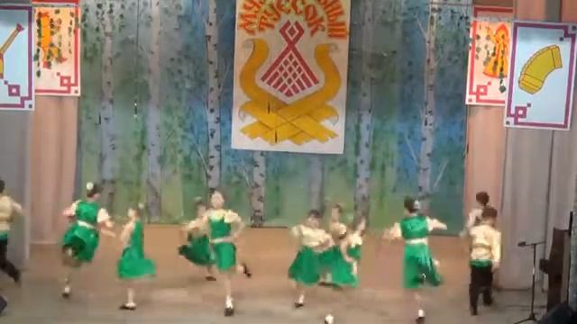 Пляска «Ах, вы, сени, мои сени!». Детское объединение «Карусель». смотреть онлайн