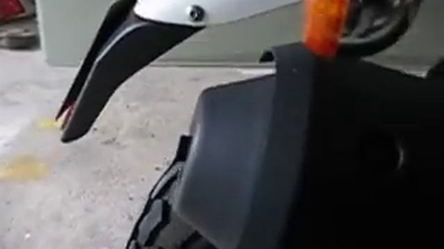 Van Van suzuki RV125 échappement percé