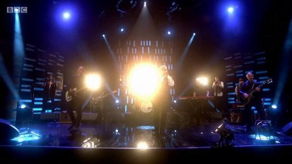 Roger Daltrey - As Long As I Have You on The Graham Norton Show. 13 Apr 2018